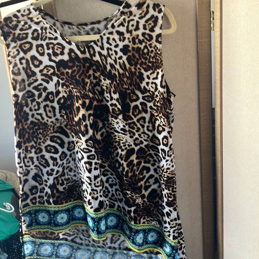 FINAL MARKDOWN East 5th Leopard Print Sleeveless tunic large